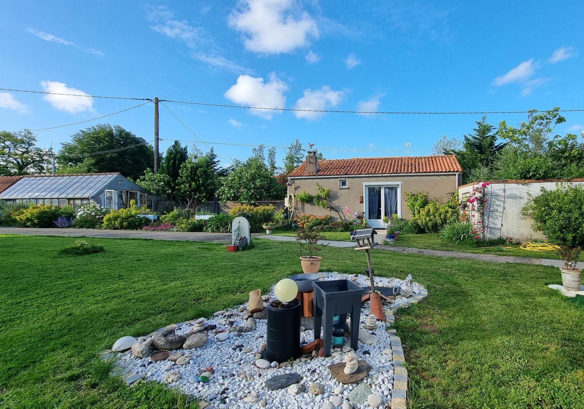 Bed and Breakfast Brigitte Et Franck Triaize Exterior foto